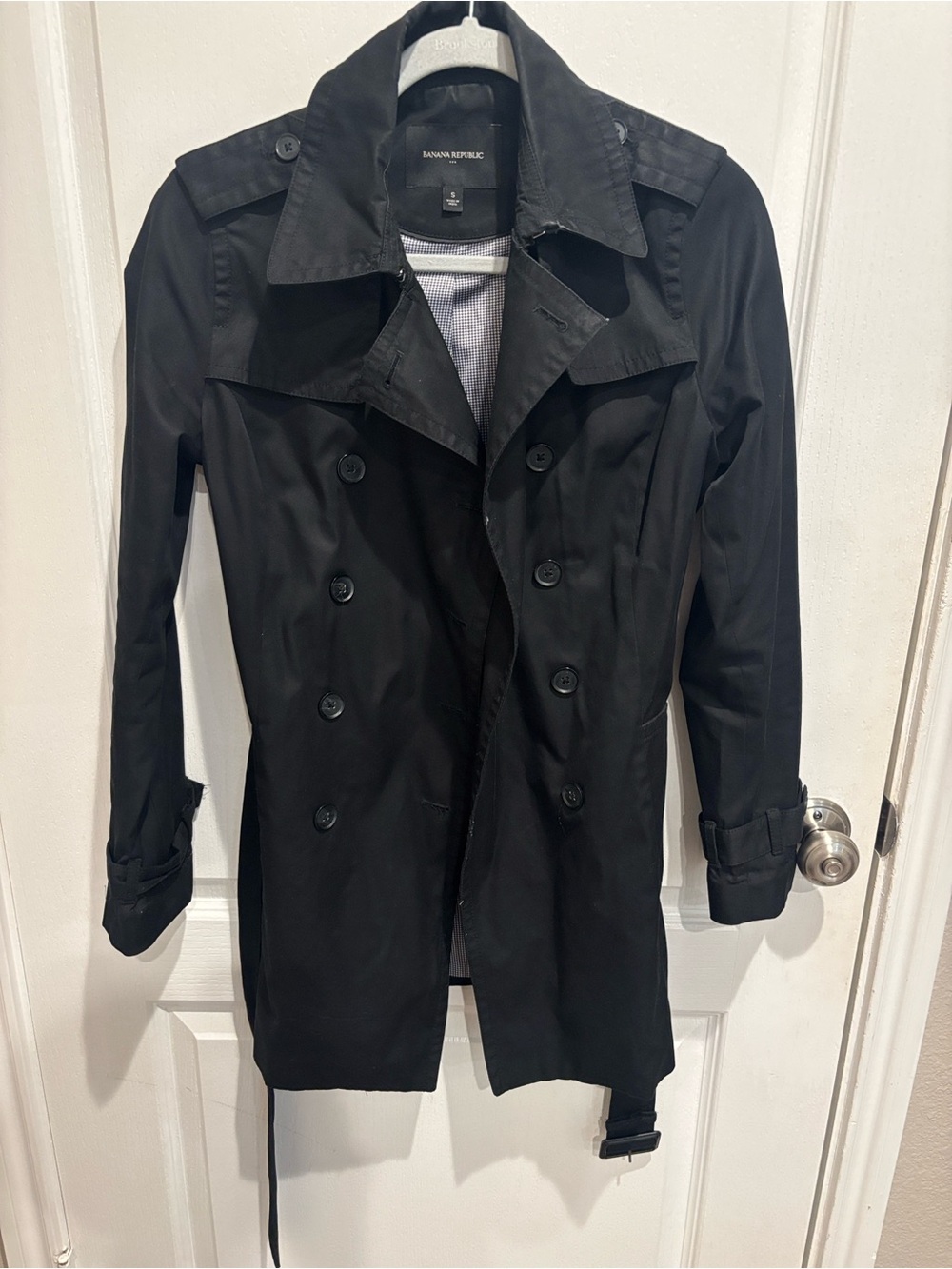 Banana Republic Women’s Black Double-Breasted Trench